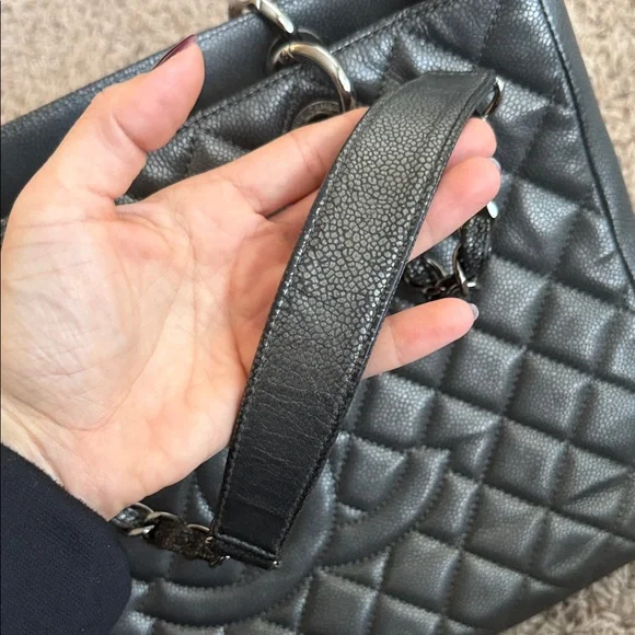 Chanel Gray Quilted Shoulder Bag - Picture 13 of 16